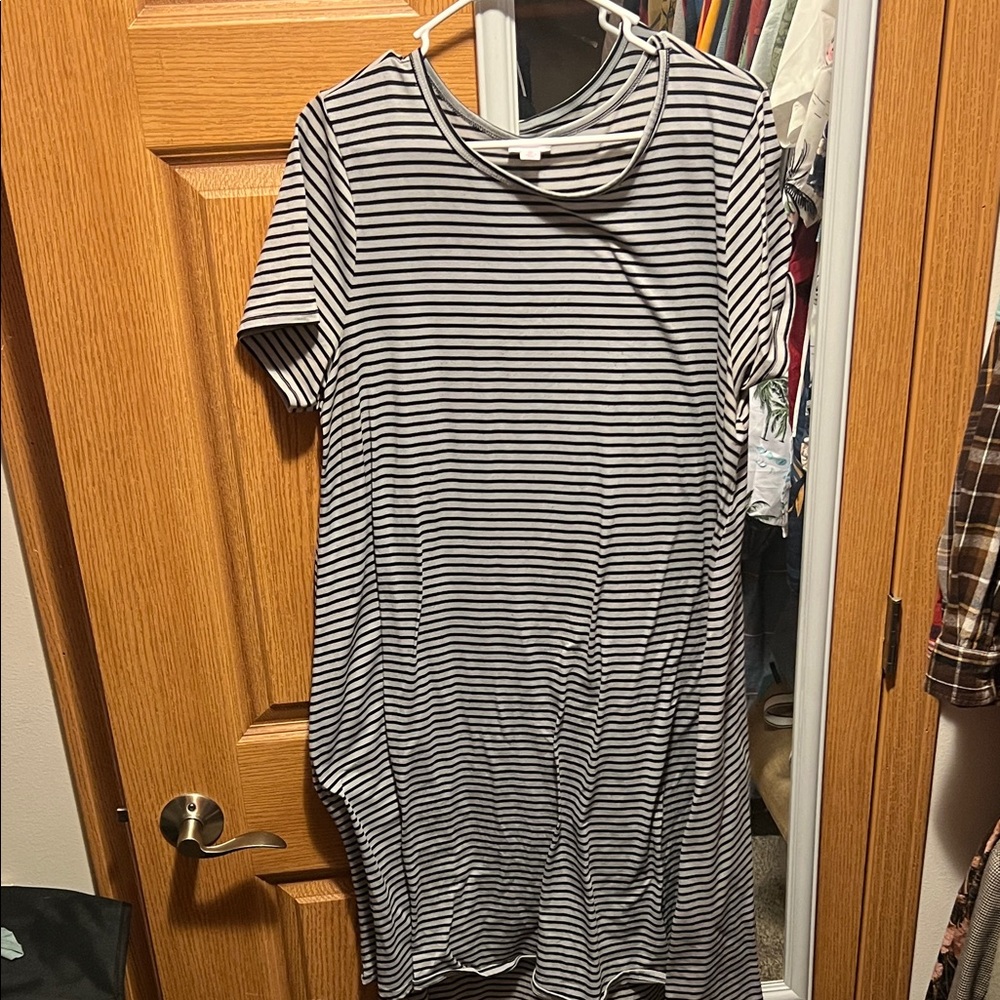 Lularoe Carly Black and White Striped T-Shirt Dress